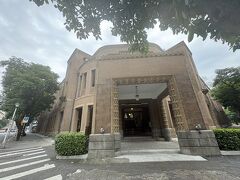 二二八国家記念館。通るたびになんとなく写真撮るし、入れる時は入ってします。

