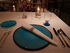 20時からは　予約していた

テラスクラブのファインダイニングへ

