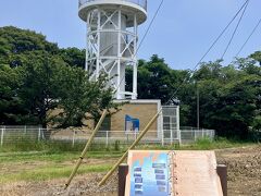 初島灯台
参観寄付金300円
