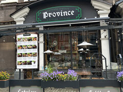 今日の夕食はここ。地球の歩き方にラトビア料理で紹介されていた「Province」市庁舎の近くです。
写真は朝撮ったものです。
入口に写真付きのメニューがあって、英語もあったのがありがたかったです。