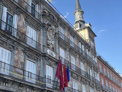 次にやってきたのはマヨール広場