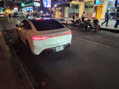 タニヤ・パッポン
有馬温泉でマッサージをして　ホテルへ
Ｂｏｌｔタクシー　新車のＢＹＤ　（シールかな？）
初めて乗りました（ＢＹＤ）
