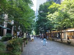 丸の内仲通りでヨーロッパに来たつもり（笑）