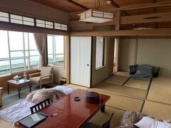 最上階の特別室。関東平野一望のお部屋。和室が二間