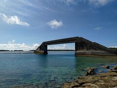 やっとこさ、およそ15分くらい経ったでしょうか、麓までやってきました！

だいぶ後ろにいたカップルは、軽やかに水にもジャブジャブ入りながら、あっという間に私を抜いていきました(笑)。

