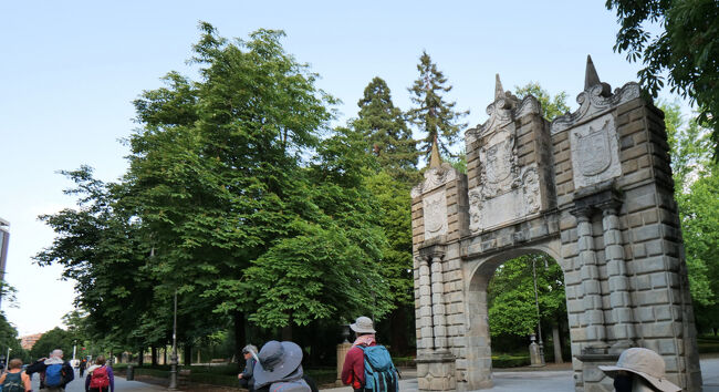 タコネラの門<br />