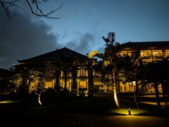 買い物してリゾートに帰ってきました。
夜になる前のリゾートの雰囲気も素敵。