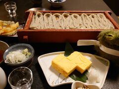 そこからの、友人がへぎ蕎麦も外せないというので、歩いて数分のお店へ移動