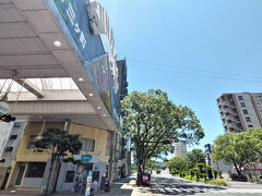 というわけで、1日1便のバスが来たので佐世保市内へ帰還☆
展海峰には約20～25分ほどいられるので、ちょうどいいです。

時間があったので商店街を散策。