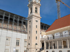 大学のシンボル、時計塔