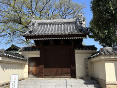 さらに東へ行くと崇禅寺に到着。

