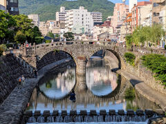 それは、めがね橋です。
川面に映る影と橋が眼鏡のように写せたでしょうか？
「日本橋」「錦帯橋」と並び日本三名橋の一つなんだとか。
日本最古のアーチ型の石橋！アーチ好きなので見てみたかったのです＠＠