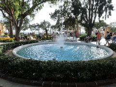 その後みんな行くアッパー・バラッカ・ガーデンへ。