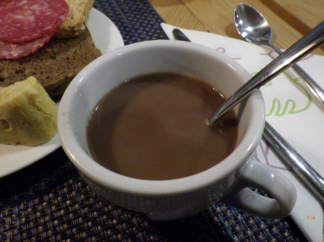 カフェ　コン　レーチェ