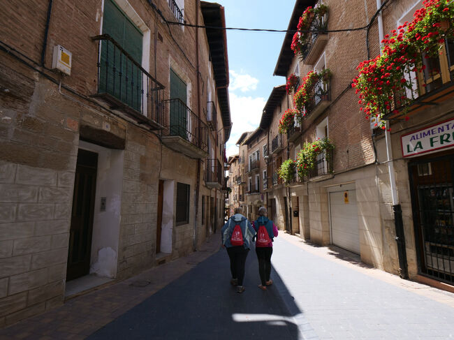 市街地を少し歩いて