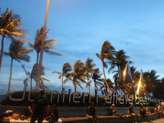 トゥクトゥクでホテルに戻って来た。