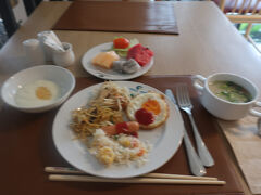 ホテルの朝食
大きなホテルなので、朝食の種類が多い