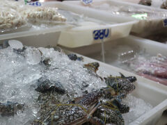 市場の中の海鮮売り場

花蟹