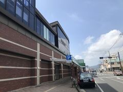 北口駐車場に車置いて駅へ。