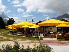 まっすぐ駅に行っても良いんですが・・・

脳内お嬢様「ちょっとこちらでお休みなさいな？」