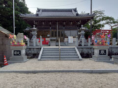 金井神社、拝殿。