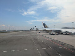 ここからはシンガポール時間。
14:48 予定より少し早く到着。