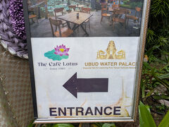 9:30 朝食を終えて、じっくりと寺院を見学。