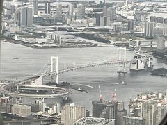 　レインボーブリッジ、今日は。東京34度だって？関東は暑いね。
