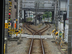 多くの駅がすれ違いできる構造。
