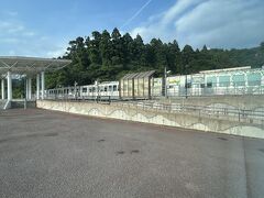 16：54　ウエスパ椿山駅に着きました。
本日の宿泊先、黄金崎不老ふ死温泉の送迎バスに乗り込みます。さっとバスを降りてチェックインを済ませ、ささっとお部屋に直行したので、今日はホテル内の写真は撮りませんでした。