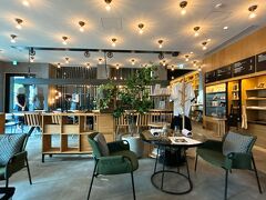 夕食は、ホテルに併設するスペイン料理レストラン「ホセ・ルイス軽井沢」です。