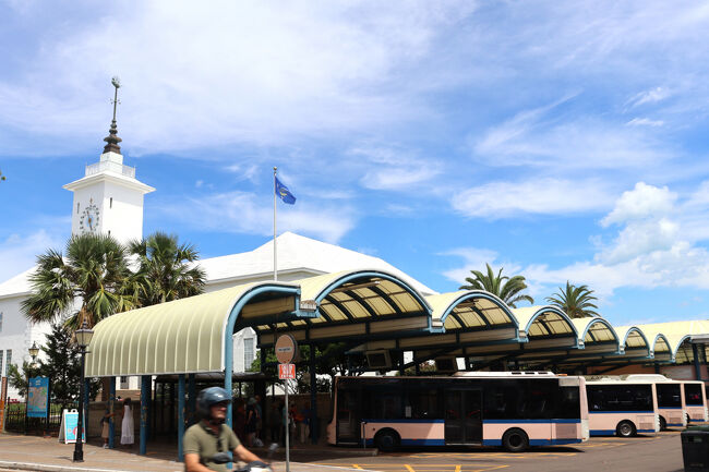バスでハミルトンまで戻りました。<br />ハミルトンのバスターミナルでホテルに戻る為にセントジョージ行きに乗りました。<br />Hamilton Central Bus Terminal　