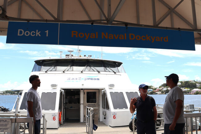 ドックヤードまで行きます。<br />20分ぐらいの船の旅かな？