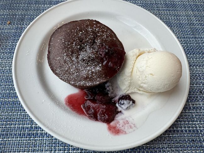 アイクリームとチョコレートフォンダン<br />ご馳走様でした。