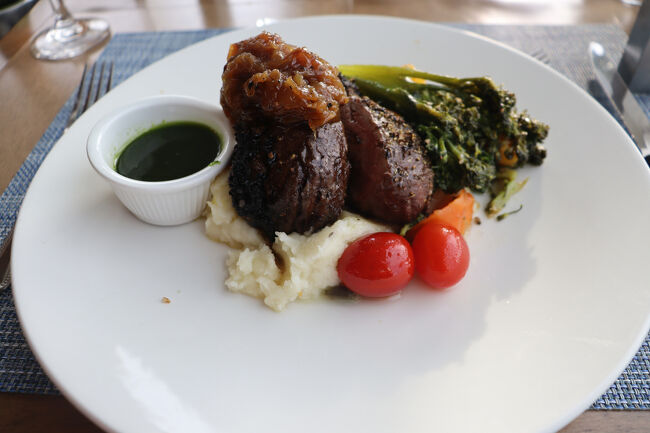 夫のビーフはブラジルの家庭料理の調理法だとか。<br />まぁ、和牛には適わないけどねぇ。。。。