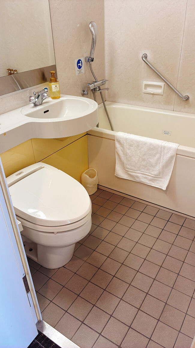 ユニットバスでした。