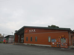 さきほどの電車からの接続電車は06時50分の電車ですが､前回松田駅の窓口が7時からしか開かなくなったので7時まで待つついでにぐるりと回って松田駅の表のほうまで回ってきました
