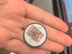 （LRT）KL Sentral 12:00 → KLCC 12:13　

LRTはトークンだった。
カード決済だったけど、いくらか忘れた。
