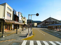 東武日光駅を発車しました。
東武日光駅からは10名が乗車しました。（計13名）通勤客も居ます。途中「清滝バス停」では通勤客４名が降りています。（近くに大きな工場があります）