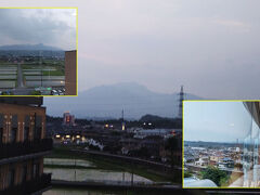 2階ロビーの展望では上毛三山「妙義・榛名・赤城」を見れますが夕方で天候が今一つのため赤城山方面は難しい状況でしたが、女湯からは赤城山が正面方向なので眺望が期待できます。