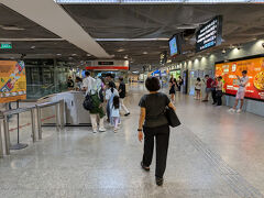 17:22 サマセット駅。