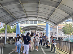 お台場海浜公園で水上バスを降ります。