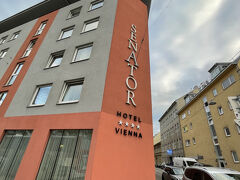 空港から30分ちょっとでホテルに到着

ウィーンの郊外にある「Senator Hotel Vienna」に連泊する予定