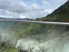 ちょうど少し明るくなり雨もやんできたので、少しドライブ大涌谷へ来てみた