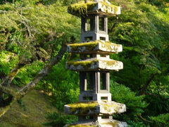 続いて兼六園に移動して集合写真とフォトコンテスト、その気になって撮ったけど…