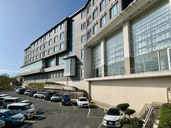 16:10 休暇村南淡路
ということで今夜の宿へチェックイン。
ホテルでの一泊の続きは次回です。