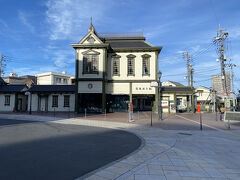 道後温泉駅前のスタバ8:00開店まだ開いてない
まずはお風呂へ