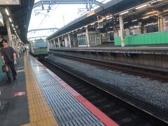 05時23分発の高崎線高崎行の一番電車に乗って