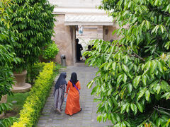 タマン・サリとは花の園