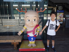 元興寺から移動し、興福寺や東大寺近くの駐車場へ駐車。
せんとくんいました。ともちゃんうれしそう。
